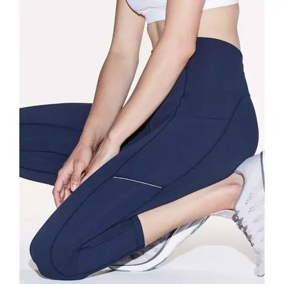 Lululemon Size 4 Speed Up Crop 21" Leggings Midnight Navy - Picture 1 of 10